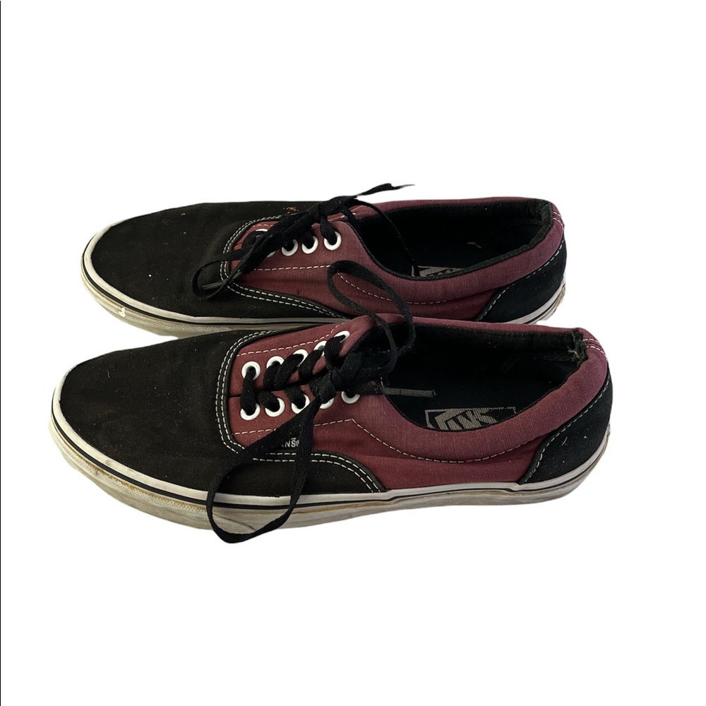 Vans Old Skool Black and Red Lace Up Suede Canvas Unisex Size 9/10.5 Pre Owned